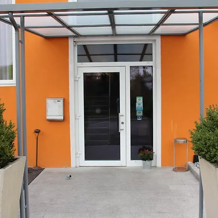 Kreuzwirt Hotel 3*